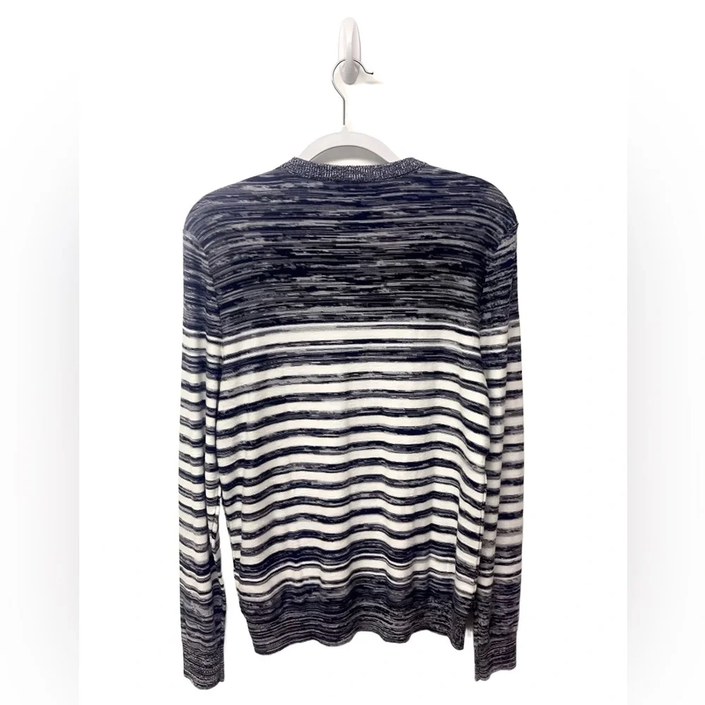 Express Men’s Long Sleeve Button-Down Top Navy Blue and White Striped New